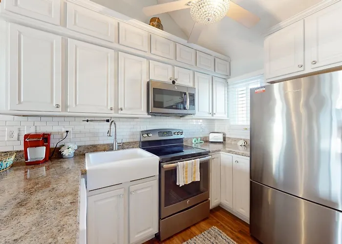 Apartment Crab Cove Unit 2 *